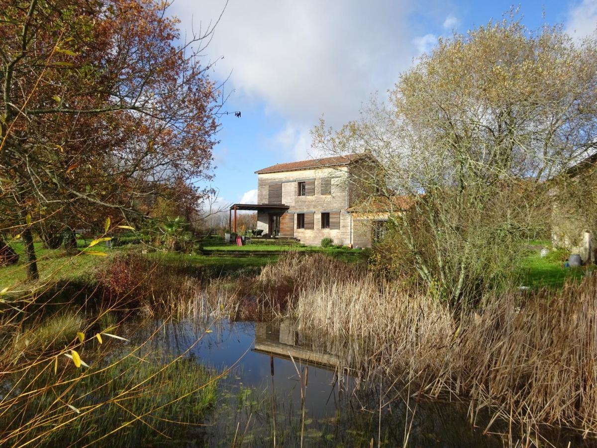 Relais De La Brande Panzió Saint-Gourson Kültér fotó